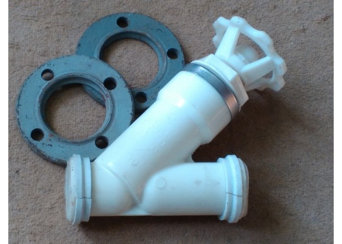 Вентиль  клапан 15п67п (П 26523) Ду50 Ру6  пластмассовый запорный прямоточный фланцевый